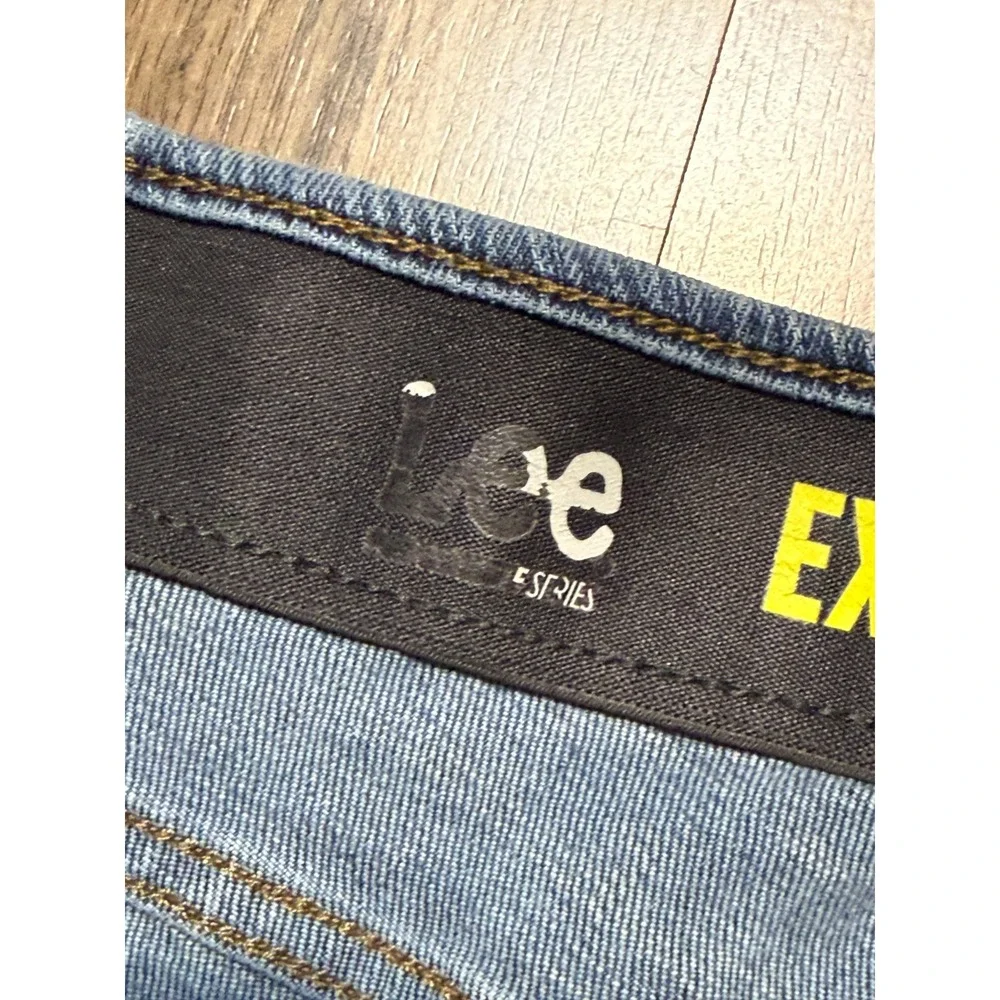 Lee Jeans, Men's Size 40x30, Blue, Denim, Tapered Leg, Extreme Motion, Stretch